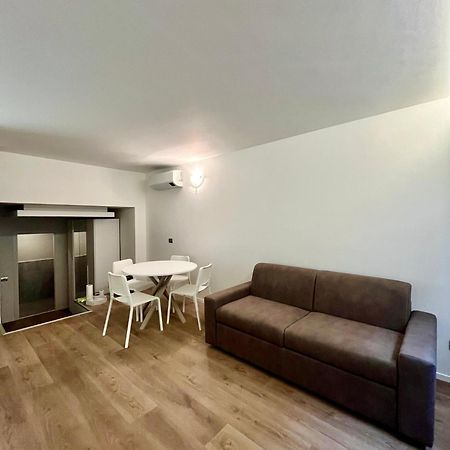 Central Side Apartment Мілан Екстер'єр фото