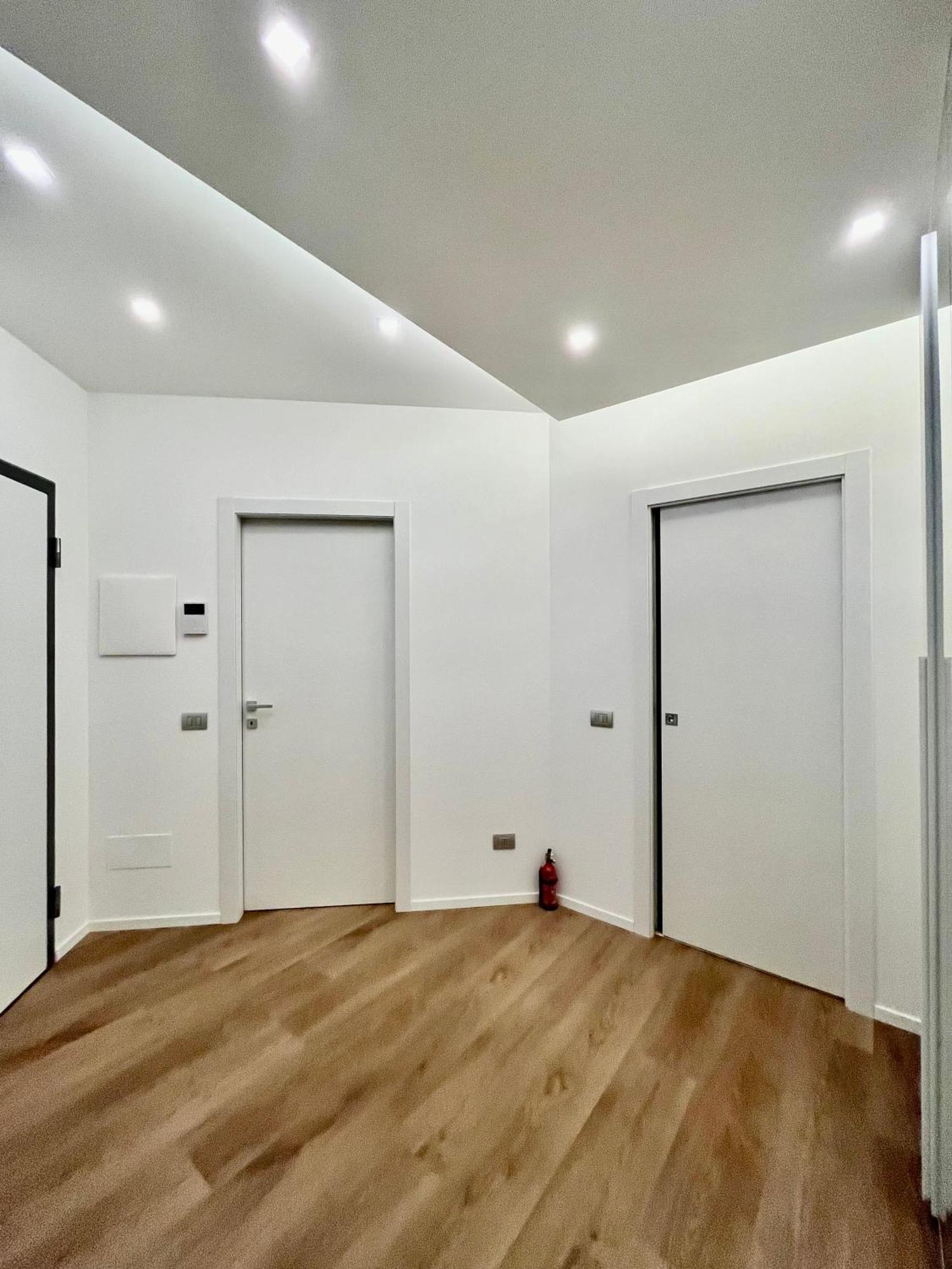 Central Side Apartment Мілан Екстер'єр фото